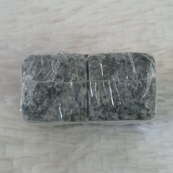 Avon Stone Ice Cubes Set of 4 (1" square) ~ SEALED!!! - Picture 4 of 6
